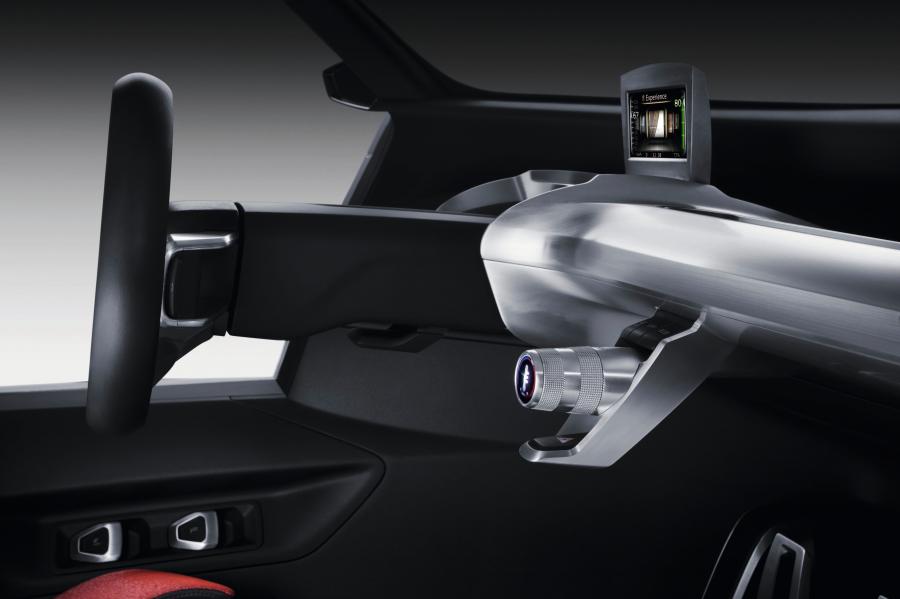 Интерьер Audi Urban Concept 2011 года  (фото 30 из 42)